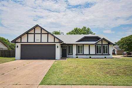 800 Seagull Court Irving, TX 75060