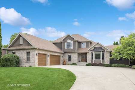35 Maple Ridge Ln Yorkville, IL 60560
