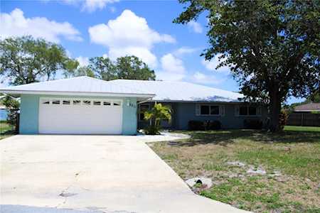 2211 77th St W Bradenton, FL 34209