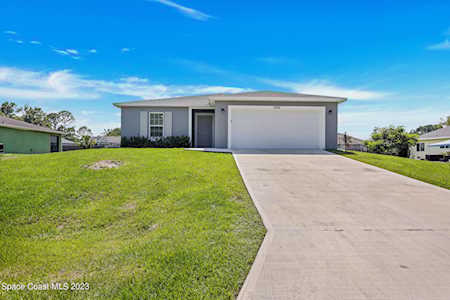 1434 SE Xavier Avenue Palm Bay, FL 32909