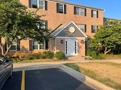 124 E Winchester Rd #A Libertyville, IL 60048