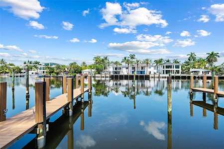 25 Hendricks Isle #205 Fort Lauderdale, FL 33301