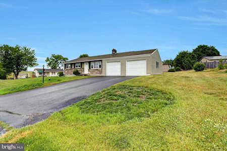 3385 Westview Circle Greencastle, PA 17225