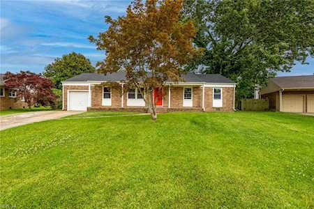 688 Charlecote Dr Virginia Beach, VA 23464