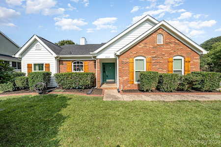 5525 Carronbridge Ln Charlotte, NC 28216