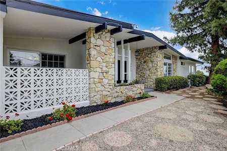 5610 Wilhelmina Ave Woodland Hills, CA 91367