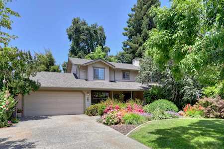 9 Silmark Court Sacramento, CA 95831