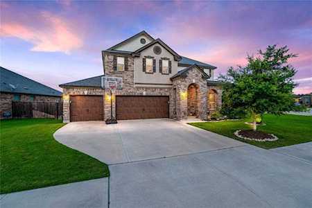 1216 Brenham LN Leander, TX 78641