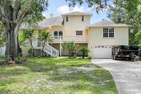 2437 Glenview Dr Land O Lakes, FL 34639