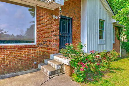 564 Brook View Estates Dr Antioch, TN 37013