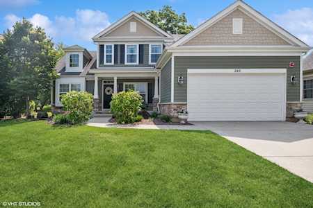 246 Cater Ln Libertyville, IL 60048