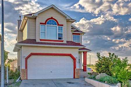 256 Los Alamos Place NE Calgary, AB T1Y 7G7