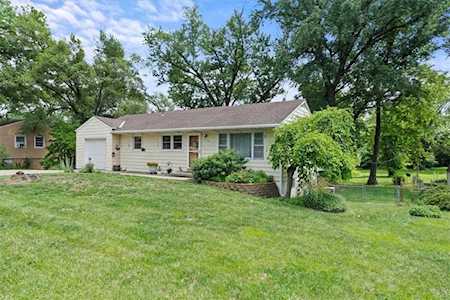 7333 Ridge Ave Kansas City, KS 66111