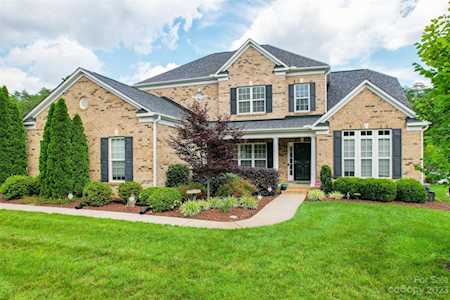 9145 Kensington Forest Dr Harrisburg, NC 28075