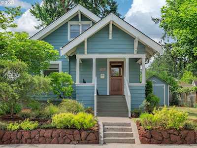 7320 SE Insley ST Portland, OR 97206