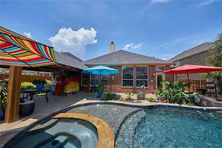 2811 Tranquilo Grand Prairie, TX 75054