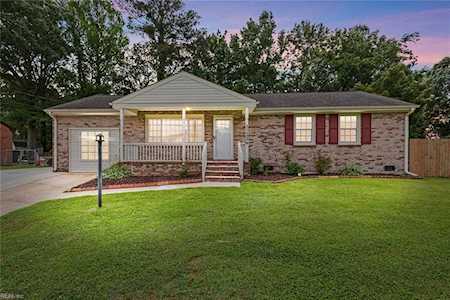 5121 Greenbrook Dr Portsmouth, VA 23703