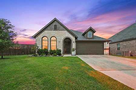 516 Kettlewood Court Justin, TX 76247