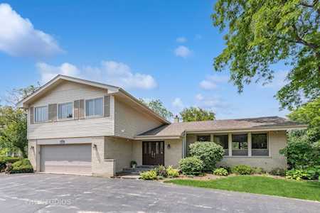 1191 Cambridge Ct Highland Park, IL 60035