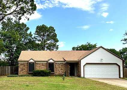 3502 Peakview Drive Corinth, TX 76210