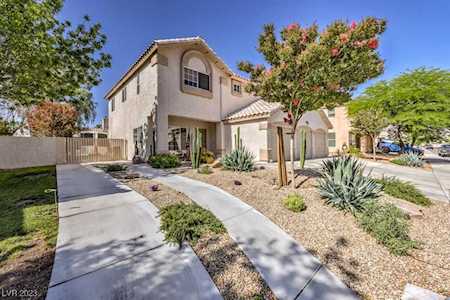 7713 Four Seasons Dr Las Vegas, NV 89129