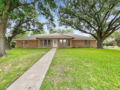 133 Ridgestone Drive Murphy, TX 75094