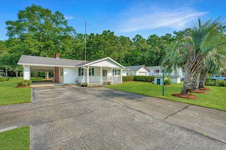 714 Lakeside Dr Moncks Corner, SC 29461