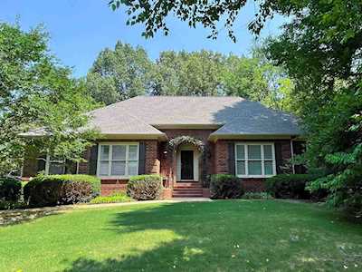 8636 Stablemill Ln Memphis, TN 38016