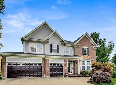 243 Colonial Dr Vernon Hills, IL 60061