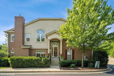 550 S Commons Ct Deerfield, IL 60015