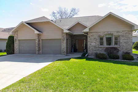 935 Brighton Dr Menasha, City of Menasha, WI 54952