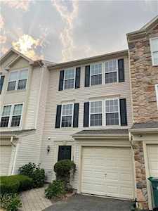 4107 Huckleberry Dr Center Valley, PA 18034