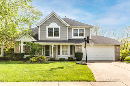2810 Roslyn Ln E Buffalo Grove, IL 60089
