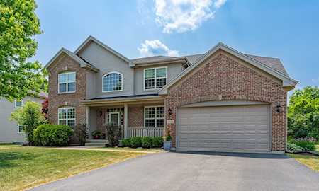 1414 Essex Dr Hoffman Estates, IL 60192