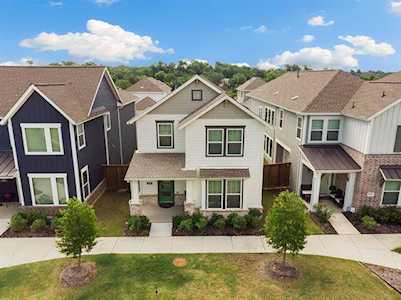 1520 Jackson Street Carrollton, TX 75006