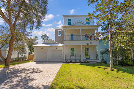 208 Woodland Dr Santa Rosa Beach, FL 32459