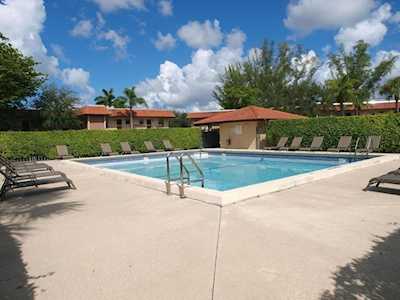 21915 Lake Forest Circle #201 Boca Raton, FL 33433
