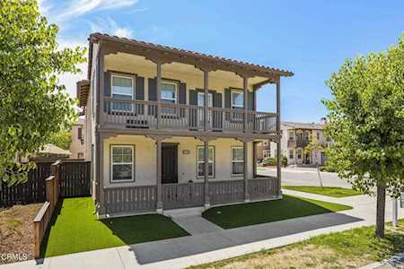11260 Hyacinth St Ventura, CA 93004