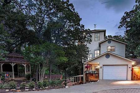 218 Scenic Drive Highland Village, TX 75077