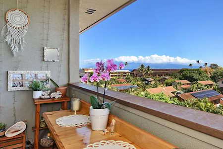 3708 Lower Honoapiilani Rd #E32 Lahaina, HI 96761