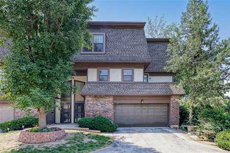 10156 Locust St Kansas City, MO 64131
