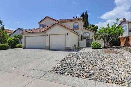 6014 Field Brook Court Elk Grove, CA 95758
