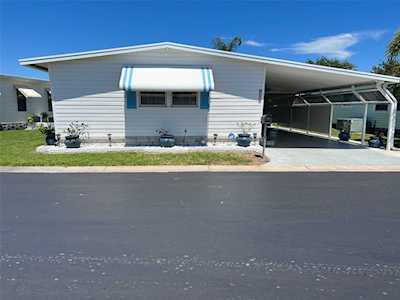10382 Holiday Shores Dr #310 Largo, FL 33773