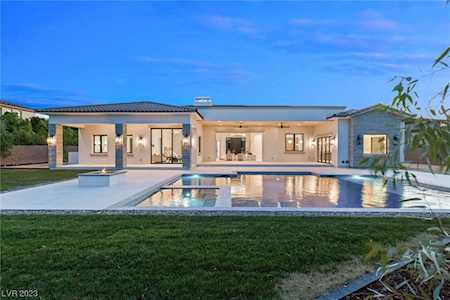 16 Chalk Hill Ct Las Vegas, NV 89141