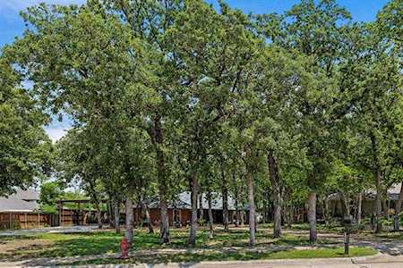 6908 Crane Road North Richland Hills, TX 76182