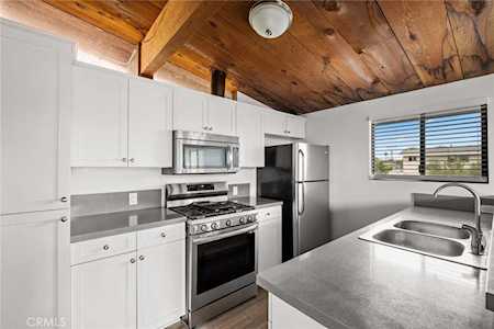 248 Cabrillo St Costa Mesa, CA 92627