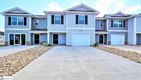 1438 N Cardiff Spartanburg, SC 29301