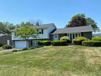 4549 Calvert St Center Valley, PA 18034