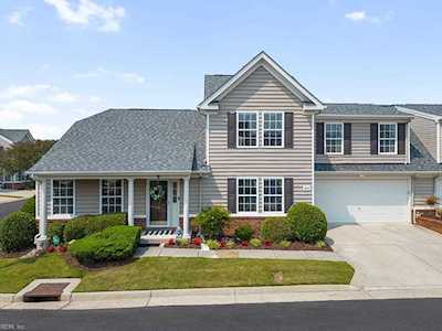 800 Bryan Ct Chesapeake, VA 23320