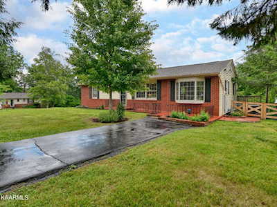6000 Lilywood Ln Knoxville, TN 37921
